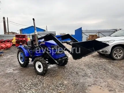 Минитрактор Русич Т-30 ВОМ 4x4 с фронтальным погрузчиком