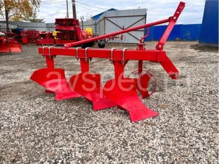 Плуг трехкорпусный 1l-320